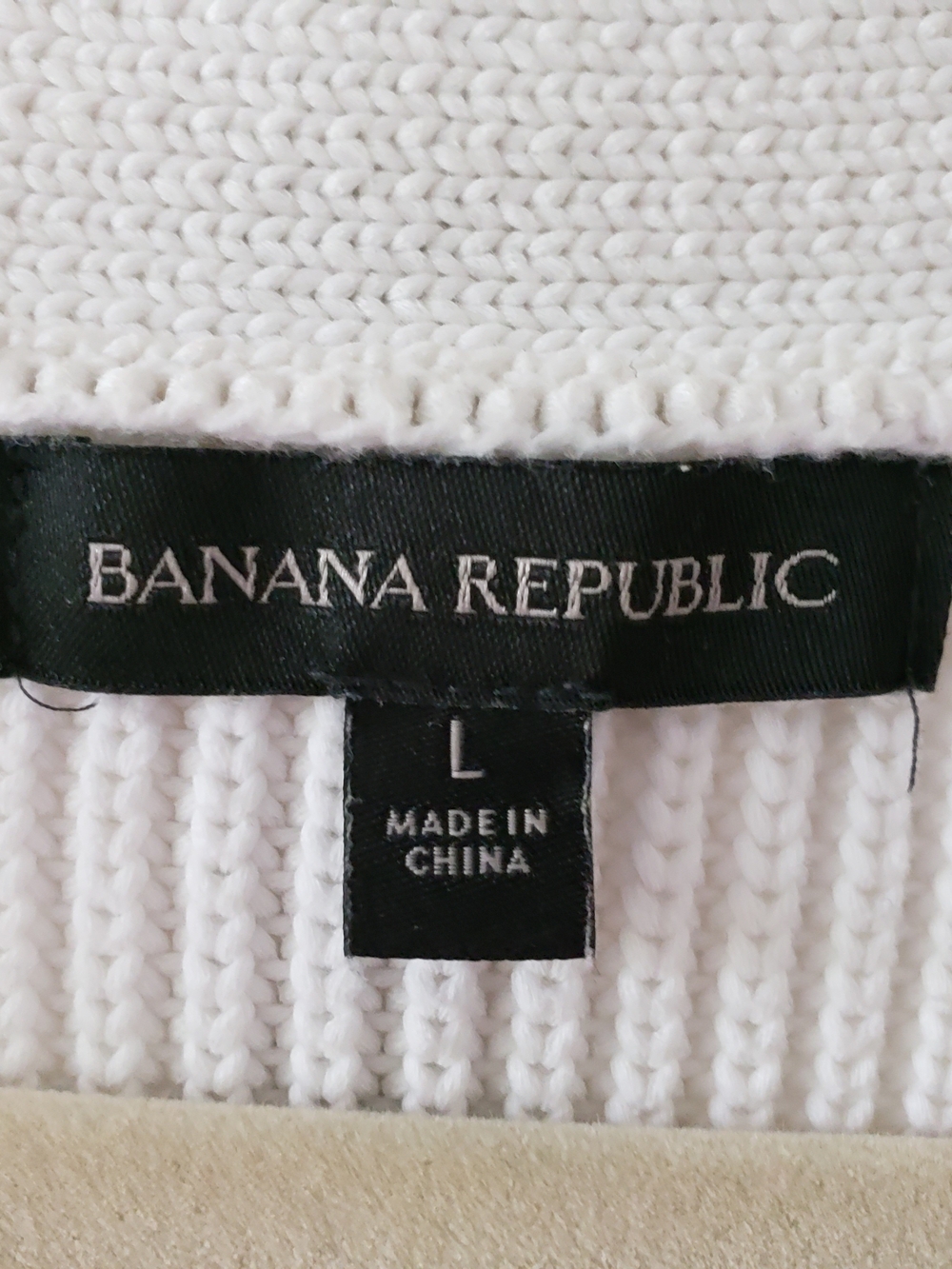 Banana Republic Off-White Button Front V-Neck Cardigan - Picture 2 of 4
